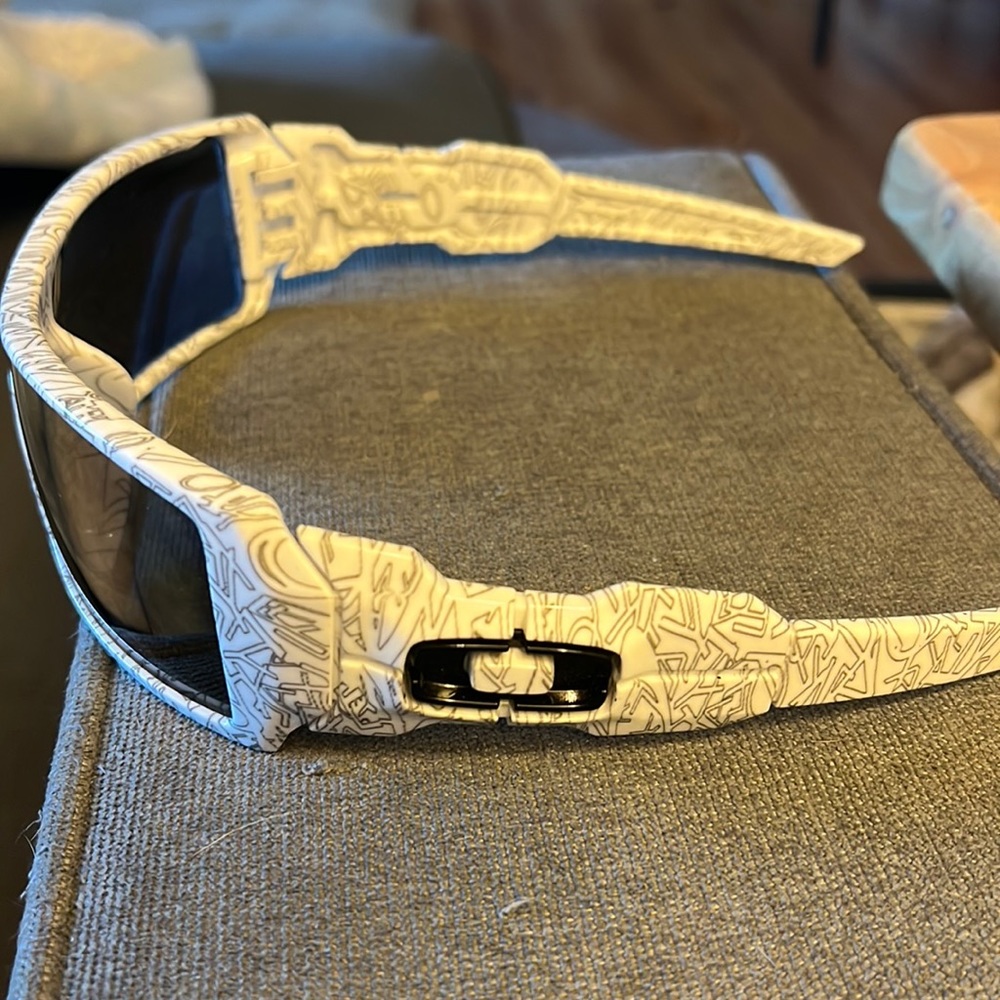 Oakley Oil Rig White Text Grey 03-461 RARE